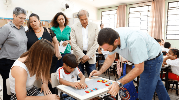 Professores de Rio Preto participam de formação pela Lego Foundation