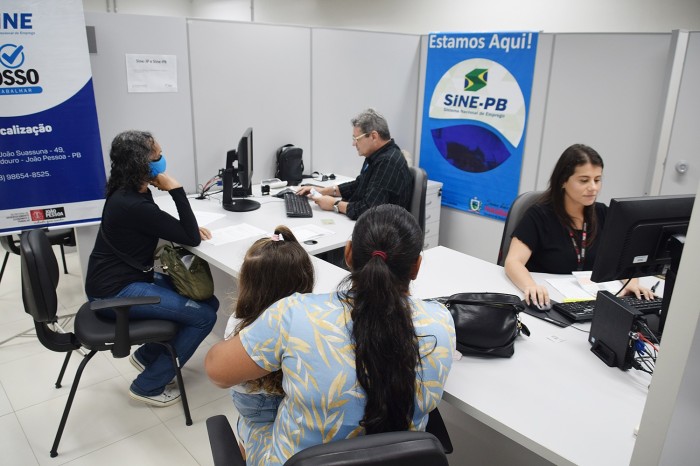 Sedh firma parceria com TRT e participa de mutirão de serviços no Dia Mundial da Justiça Social