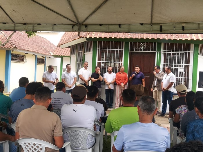 Governo do Acre apresenta projetos de parceria com movimento comunitário de Rio Branco
