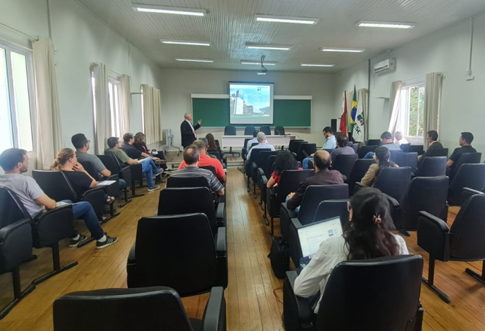 Gestão da Udesc descentraliza mais de R$ 165 milhões aos centros de ensino em quatro anos