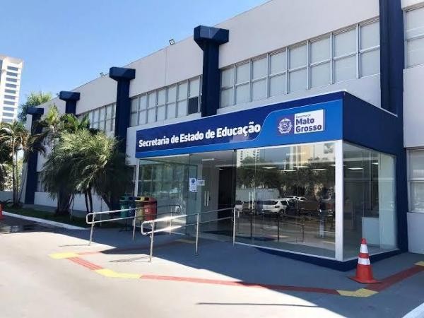 Vereador cobra retomada das obras das escolas estaduais em Sorriso na Seduc