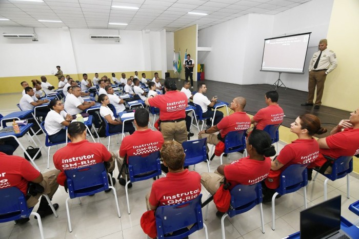 Nova Iguaçu inicia formação da Guarda Municipal