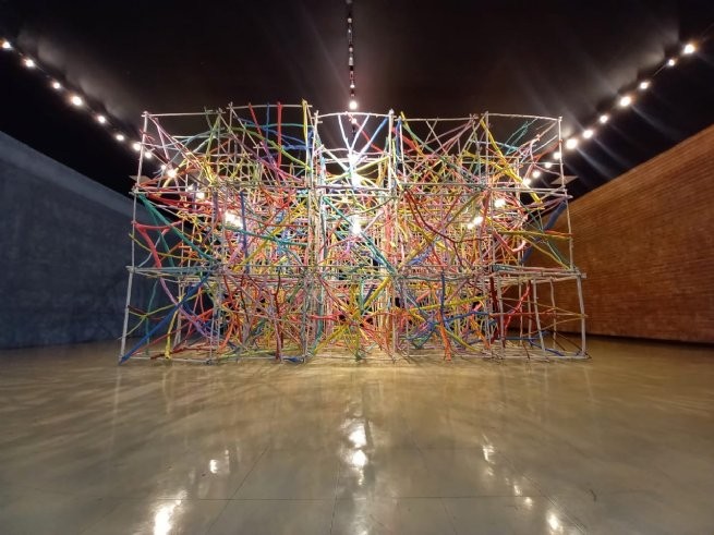 Complexo Turístico da Rua da Praia e Casa da Cultura de São Sebastião recebem exposição do artista Chaer