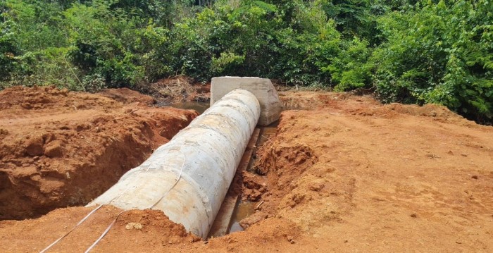 Obras de pavimentação do Ramal dos Paulistas avançam com execução de drenagem