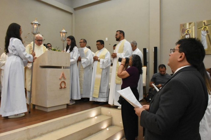 Governador Rafael Fonteles participa de Missa Jubilar dos 50 anos de sacerdócio do Padre Tony Batista