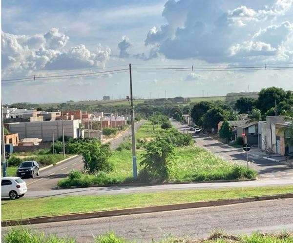 Vereador solicita revitalização em via entre os bairros Serra Dourada e São Jose I