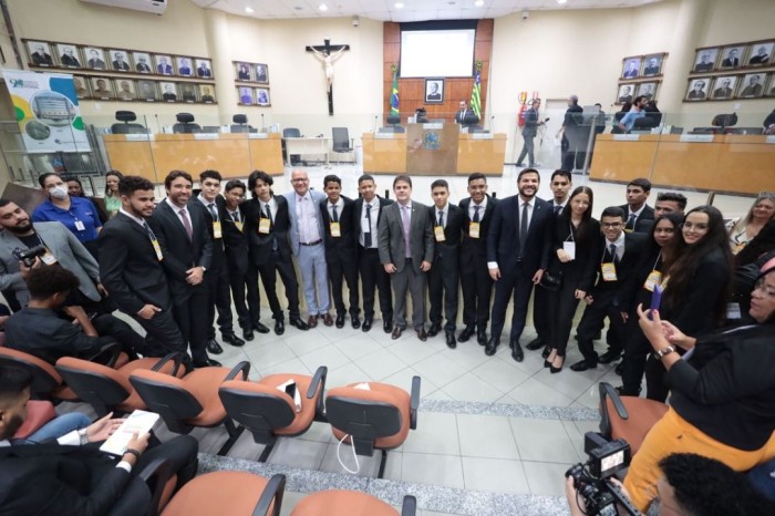 Governador recebe estudantes diplomados para o Parlamento do Futuro, nesta quarta (28)