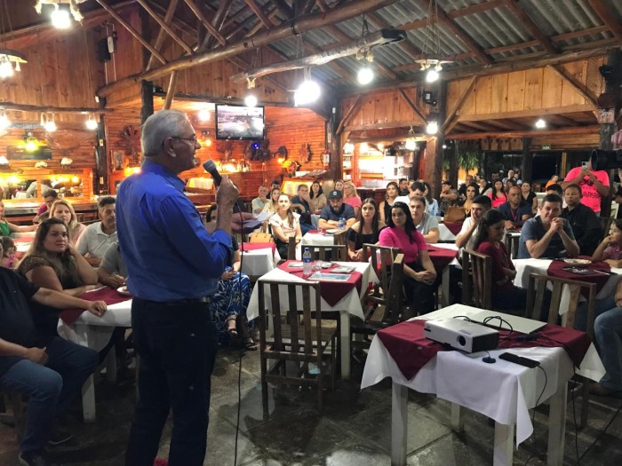 SICOS apresenta programas para empresários em Lebon Regis