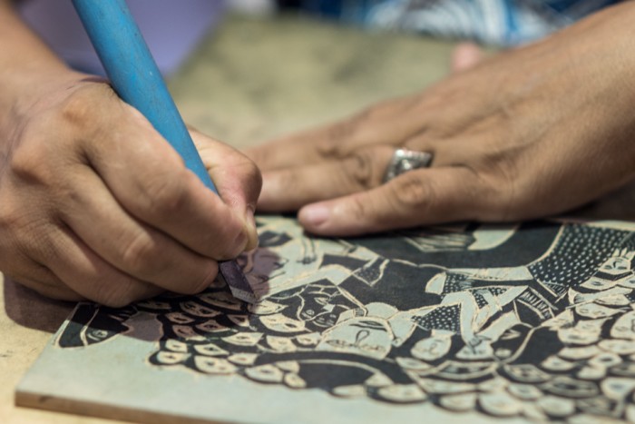 FCC realiza pré-seleção de novos alunos para oficina de gravura