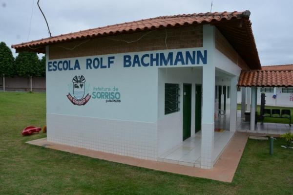 Parlamentar pede construção de refeitório na Escola Rolf Bachmann, no Pinheiros I