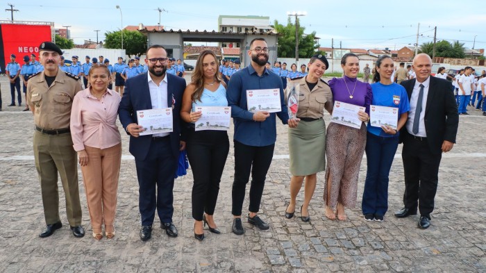 Representantes da SEE-PB recebem homenagem no 30º aniversário do CPM