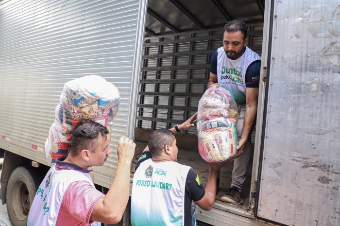 Estado e União enviam alimentos e kits de limpeza para aldeias indígenas de difícil acesso