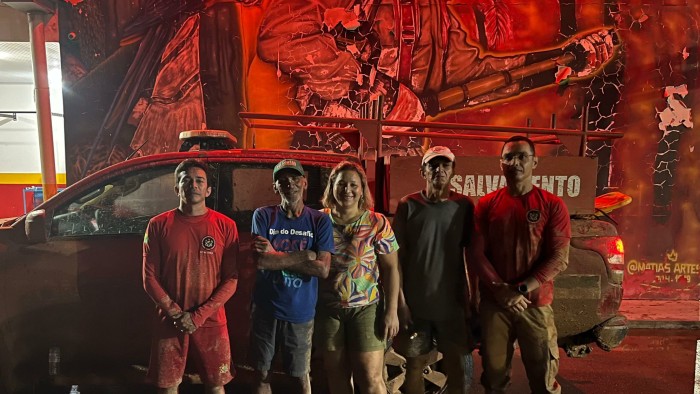 Corpo de Bombeiros resgata idoso isolado no Ramal da Cachoeirinha, em Rio Branco