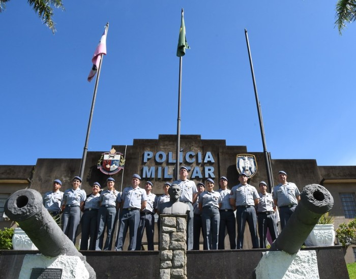 PMES recebe comitiva do CAO da PMESP
