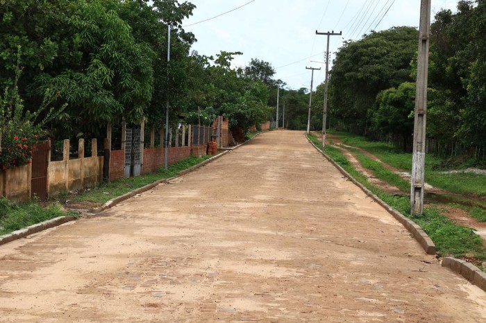 Seinfra entrega pavimentação poliédrica na zona rural de Piripiri