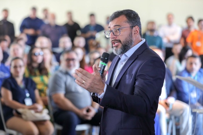 Unidades da UEA no interior são contempladas com veículos e equipamentos eletroeletrônicos