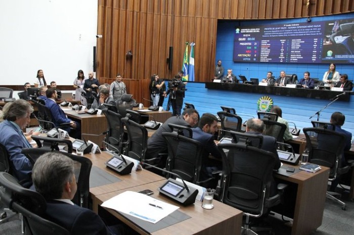Propostas que aperfeiçoam políticas públicas para as mulheres serão votadas em plenário hoje 
