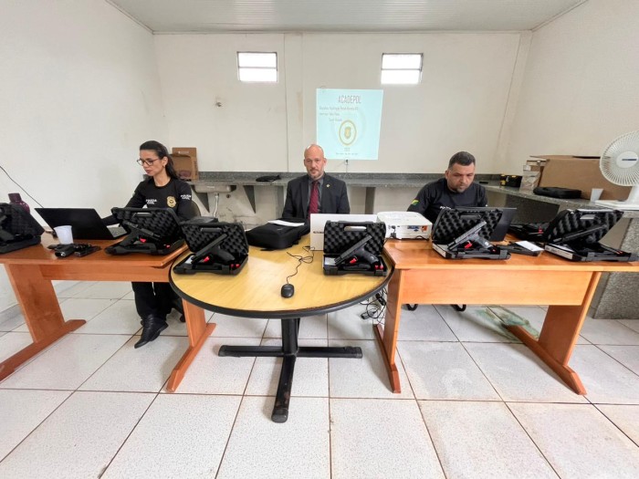 Polícia Civil do Acre entrega armas e promove capacitação para agentes em Tarauacá e Feijó