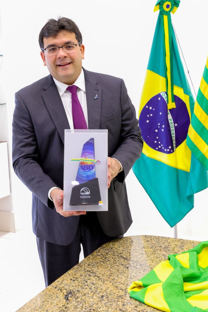 Governador Rafael Fonteles é eleito 