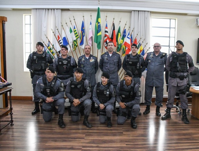 Comandante-geral recebe equipe de Força Tática da 17ª Cia Independente