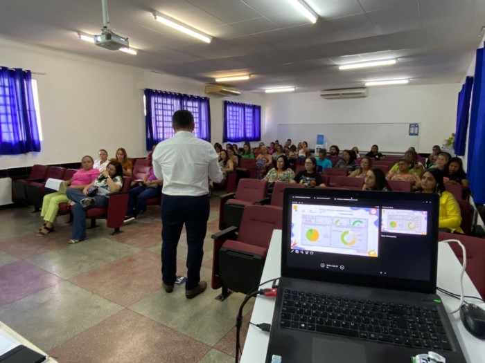 Alfabetiza Mais Paraíba: 5ª GRE promove reunião avaliativa com secretários municipais de educação de 18 cidades do Cariri