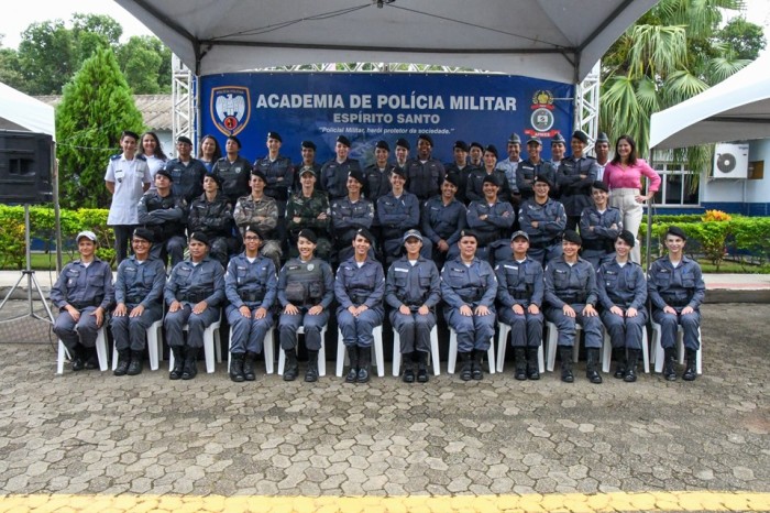 APM realiza formatura geral em homenagem ao Dia Internacional da Mulher
