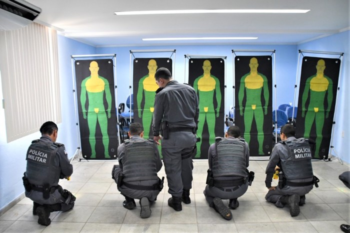4º Batalhão capacita militares para o Uso da Arma de Incapacitação Neuromuscular Taser 7
