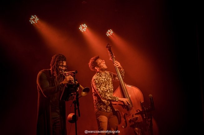 2Vieira, proeminentes artistas da cena instrumental de São Paulo, apresenta show e palestra no Teatro Municipal de São Sebastião