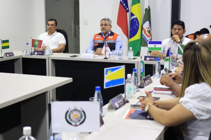 Defesa Civil do Amazonas alerta setores público e privado do estado para possível estiagem em 2024