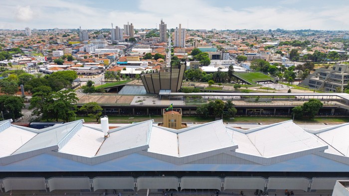 Rio Preto comemora 172 anos com missa e tradicional corte de bolo