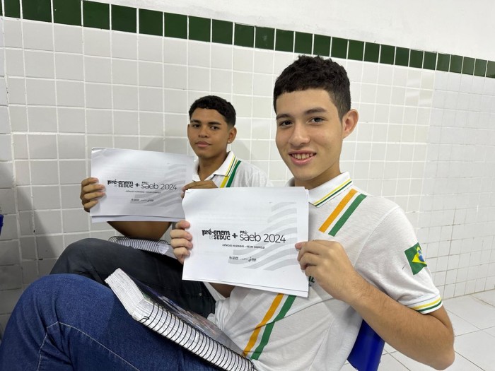Estudantes do Ceti Joca Vieira participam da revisão do projeto “Pré-Enem Não Tira Férias” 