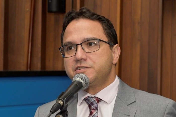 Deputado Pedrossian Neto. 