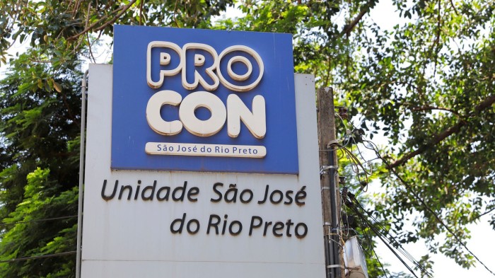 Procon realiza live para orientar e tirar dúvidas no Dia do Consumidor