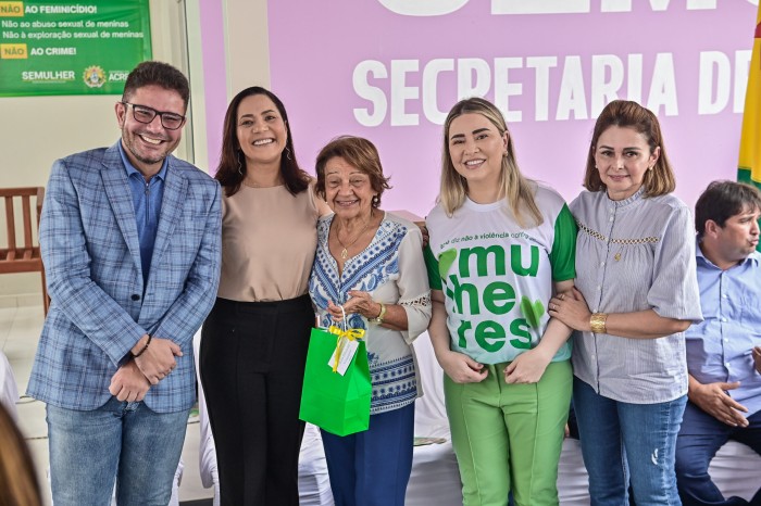 Estado entrega obras de revitalização para fortalecer políticas para mulheres, assistência social e direitos humanos no Juruá