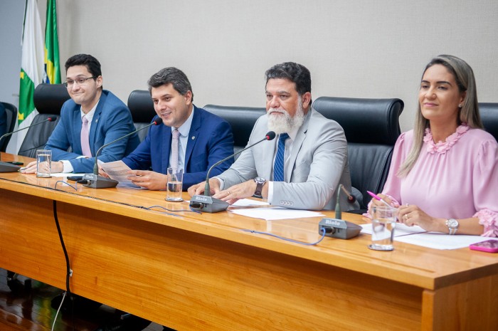 Projeto aprovado na CEOF institui o diploma digital no DF