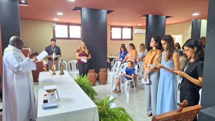 Dia do Artesão é celebrado com missa na Central de Artesanato Mestre Dezinho