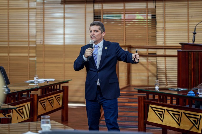 Agência Reguladora dos Serviços Públicos do Acre apresenta prestação de contas e metas futuras de gestão aos deputados da Aleac