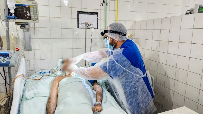Serviços de Odontologia do Hospital Edson Ramalho reduzem risco de pneumonia e tempo de internação dos pacientes da UTI
