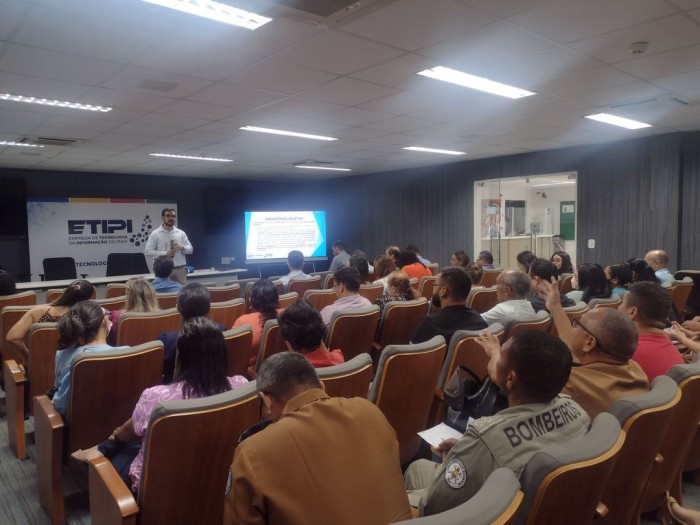 Curso aborda processo administrativo disciplinar e sindicância para servidores do Governo do Estado