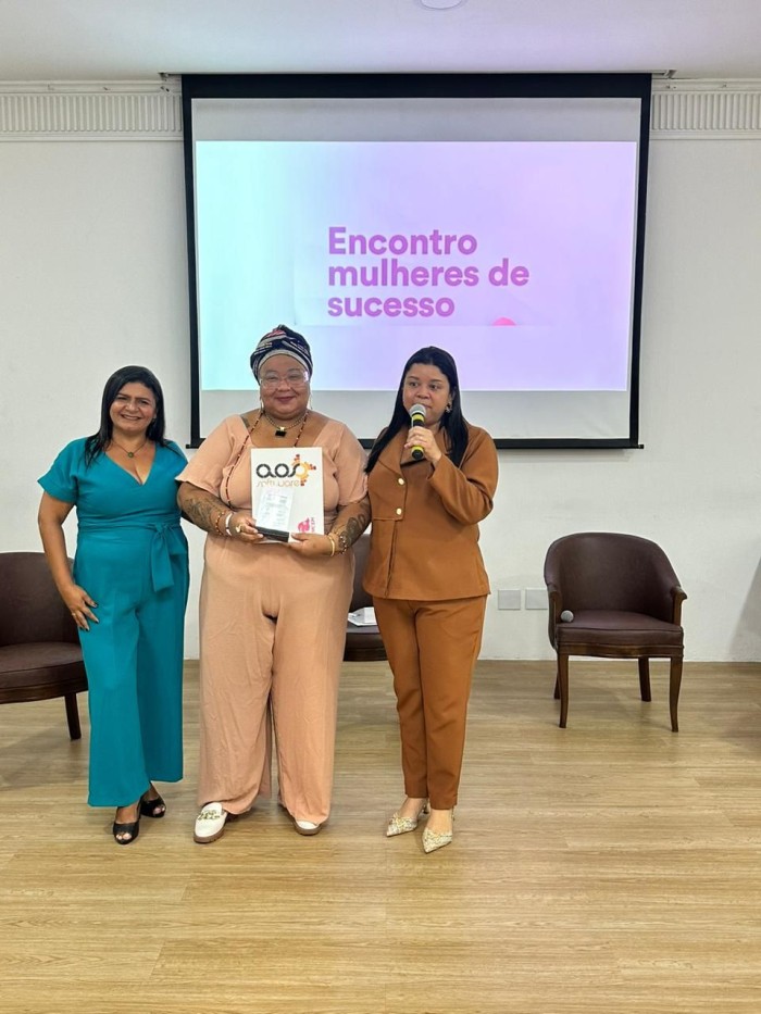 Secretária da Sempi é homenageada no Encontro Mulheres de Sucesso