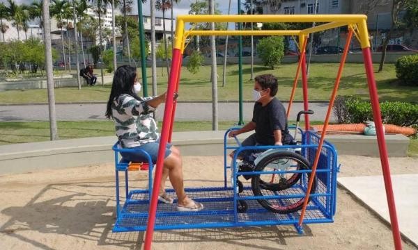 Sorriso: vereador cobra brinquedos adaptados em playgrounds das praças e parque ecológico