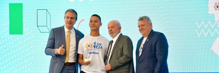 Governo Federal inicia pagamento de benefício Pé-de-Meia nesta terça-feira (26)