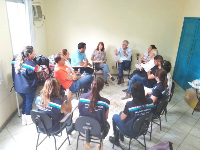 Equipes de saúde resgatam pacientes renais crônicos ilhados em Mimoso do Sul