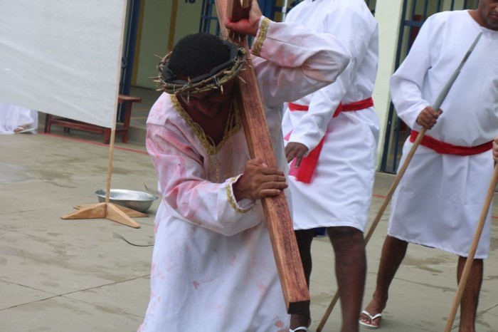Internos da Penitenciária Irmão Guido encenam espetáculo da “Paixão de Cristo”