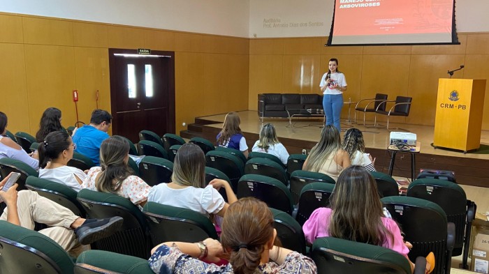 Paraíba realiza qualificação sobre dengue para médicos e enfermeiros em João Pessoa