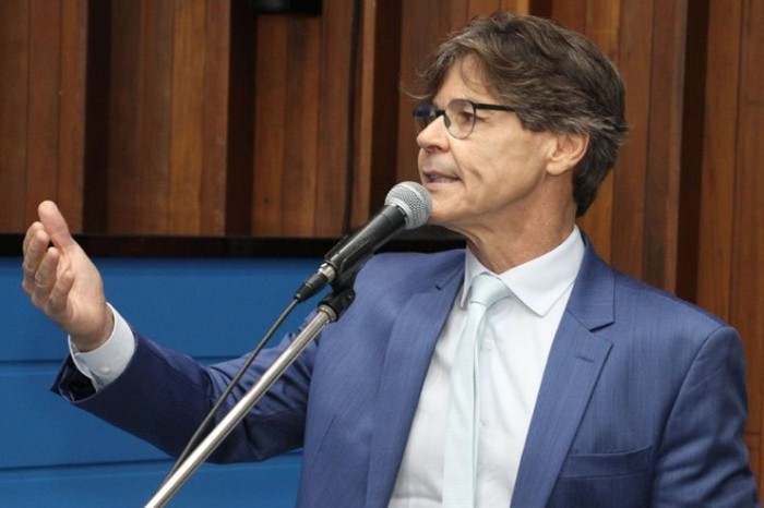 Representando a ALEMS, Paulo Duarte participa dos 150 anos da Comarca de Corumbá