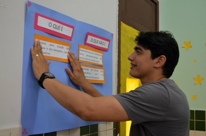 Itinerários formativos é tema de formação para professores de ensino médio em Rio Branco