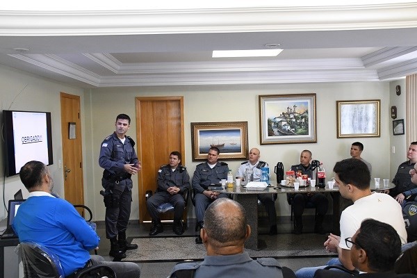 4º BPM realiza reunião para discutir a implementação do Programa Rede Comunidade Segura