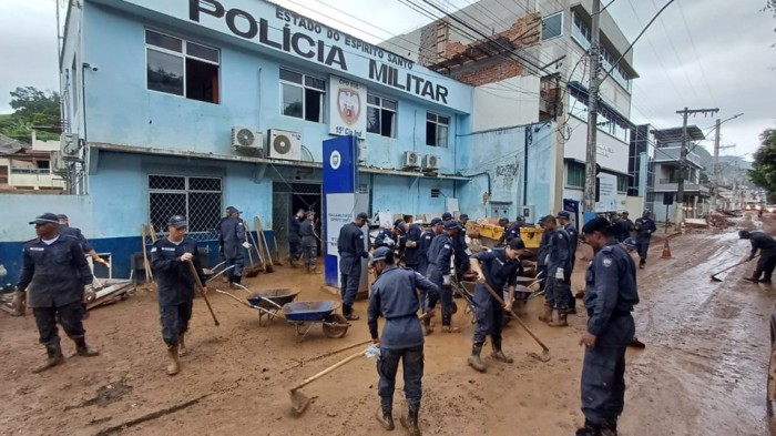 Polícia Militar mobiliza recursos para ajudar vítimas das chuvas no Sul do ES