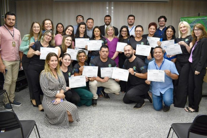 Servidores concluem curso de Libras e garantem atendimento democrático na ALEMS